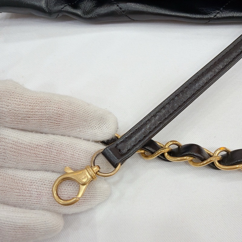 莉亞精品♡ Chanel AS3260 22bag 黑金小號 二手-14