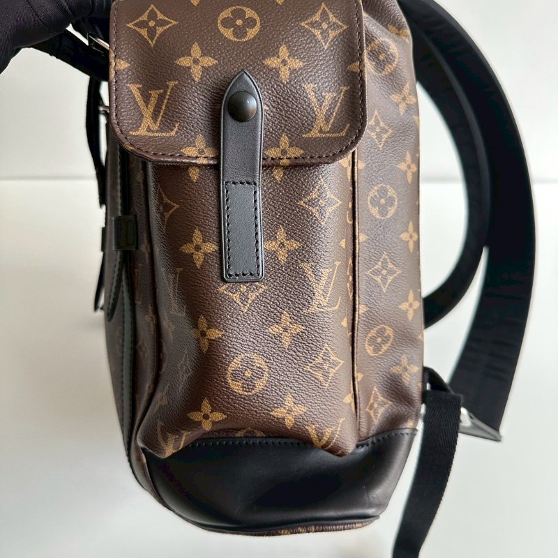 閒置新🎒 全配有購證🙌🏻 Louis Vuitton LV 路易威登 Christopher MM 後背包-8