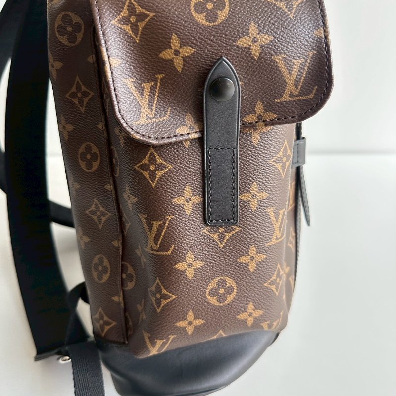 閒置新🎒 全配有購證🙌🏻 Louis Vuitton LV 路易威登 Christopher MM 後背包-9