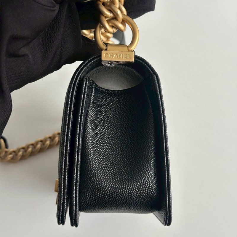 閒置新🖤 全配有購證🙌🏻 Chanel 香奈兒 Boy 20 黑金-13