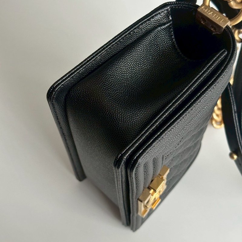 閒置新🖤 全配有購證🙌🏻 Chanel 香奈兒 Boy 20 黑金-14