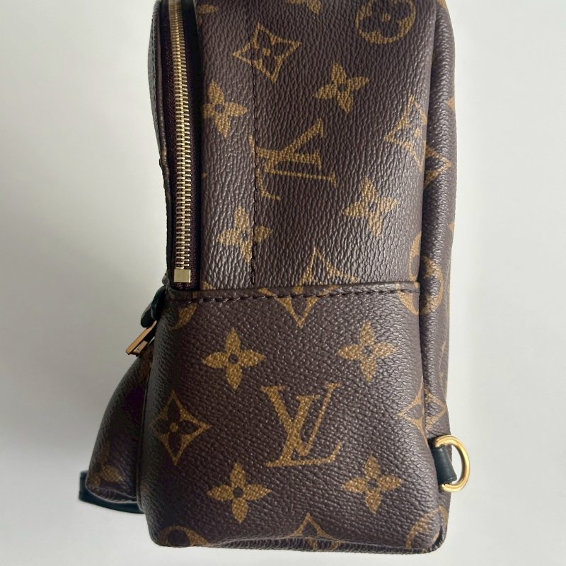 閒置新🫰🏻 Louis Vuitton LV 路易威登 老花小書包-9