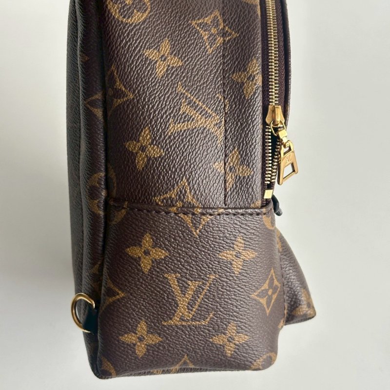 閒置新🫰🏻 Louis Vuitton LV 路易威登 老花小書包-12