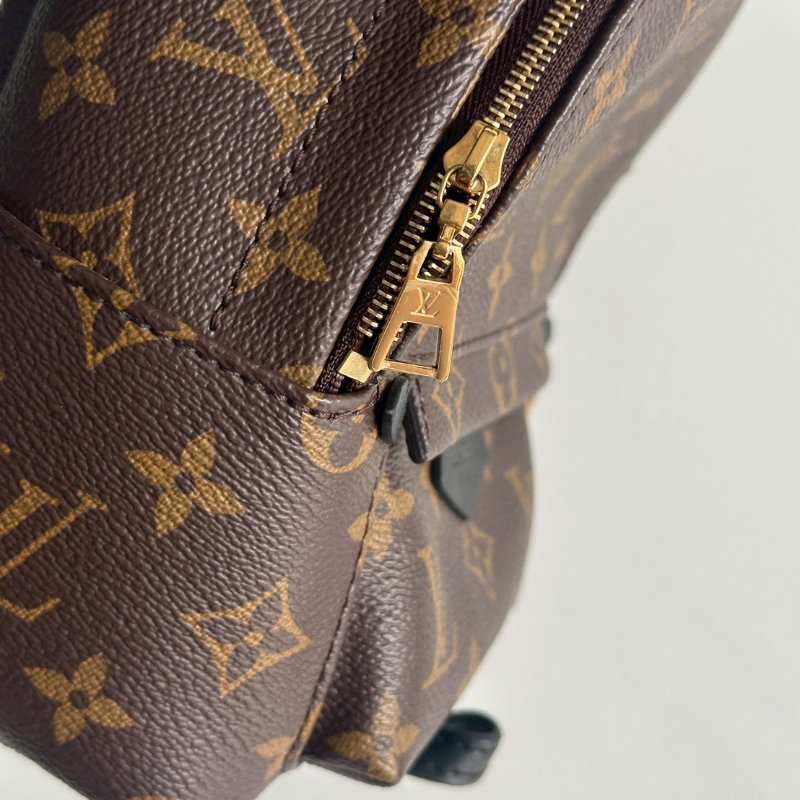 閒置新🫰🏻 Louis Vuitton LV 路易威登 老花小書包-13