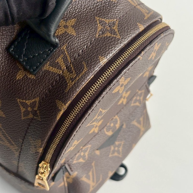 閒置新🫰🏻 Louis Vuitton LV 路易威登 老花小書包-14