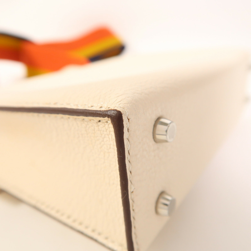 HERMES Chevre皮革Verrou Mini銀扣肩背袋Craie-13