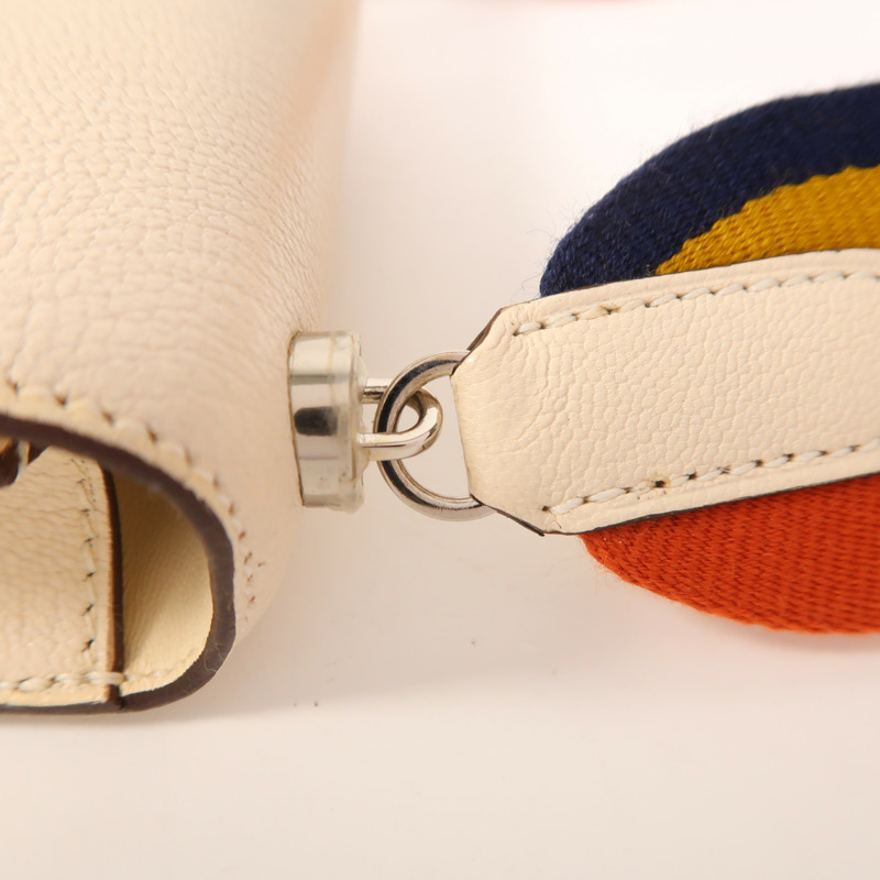 HERMES Chevre皮革Verrou Mini銀扣肩背袋Craie-14