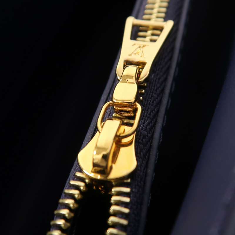 LOUIS VUITTON Crochet Twist MM金扣鏈帶肩背袋-15