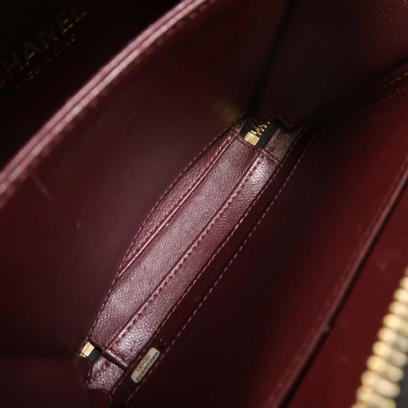 CHANEL 牛皮皮革Vanity Case金扣手挽肩背兩用袋-5