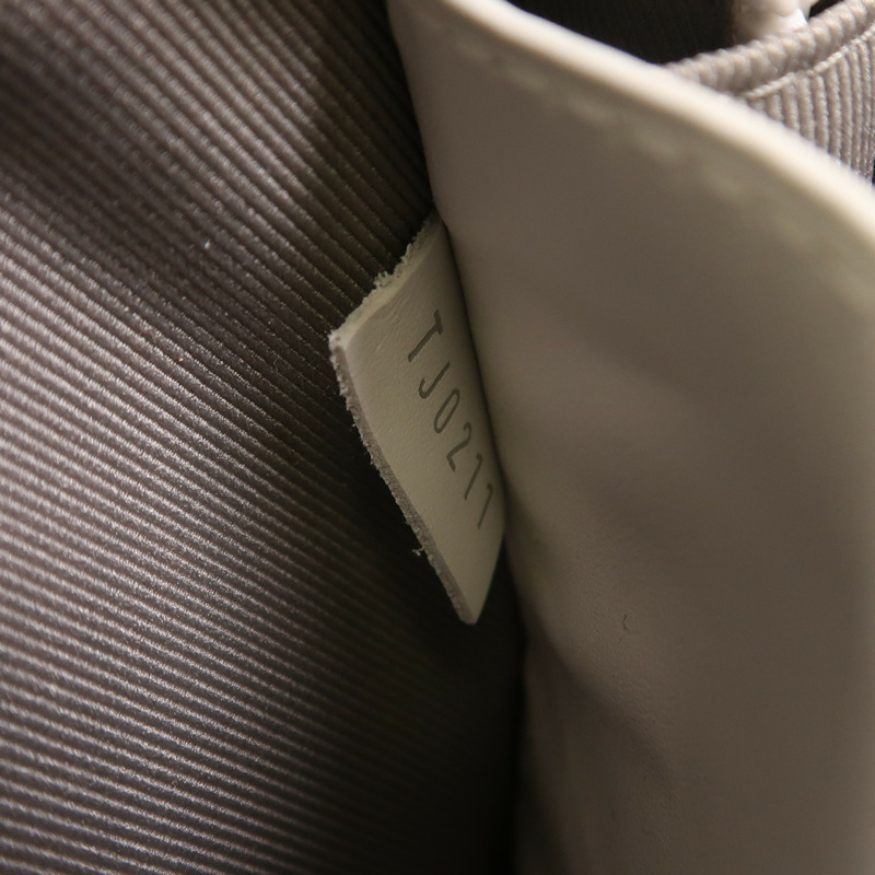 LOUIS VUITTON Monogram Taurillon Soft Trunk肩背袋-6