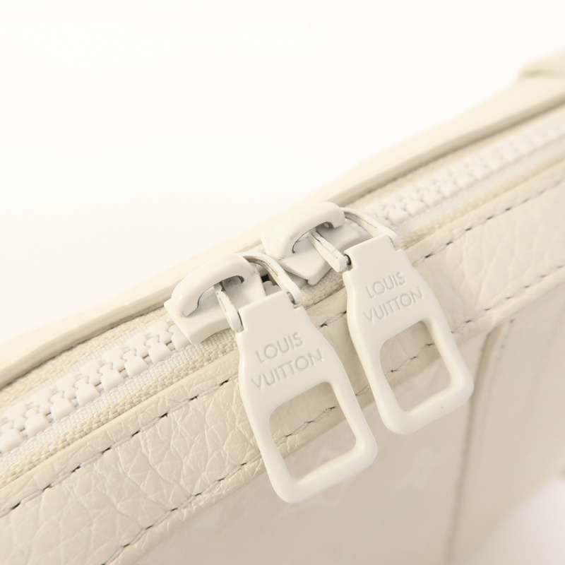 LOUIS VUITTON Monogram Taurillon Soft Trunk肩背袋-13