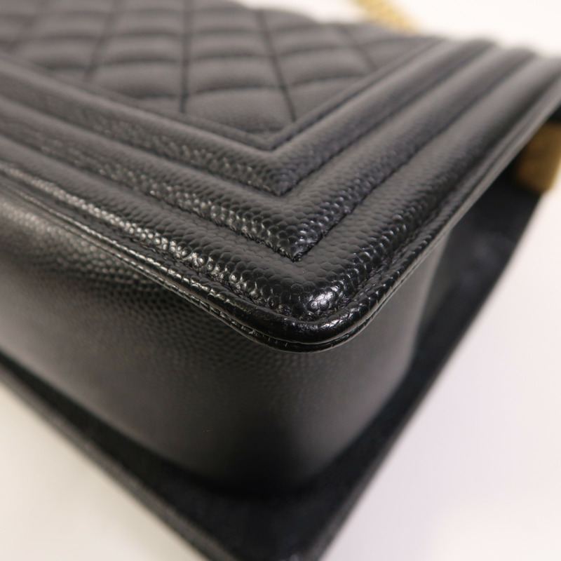 CHANEL 牛皮皮革Boy 25金扣鏈帶肩背袋-12