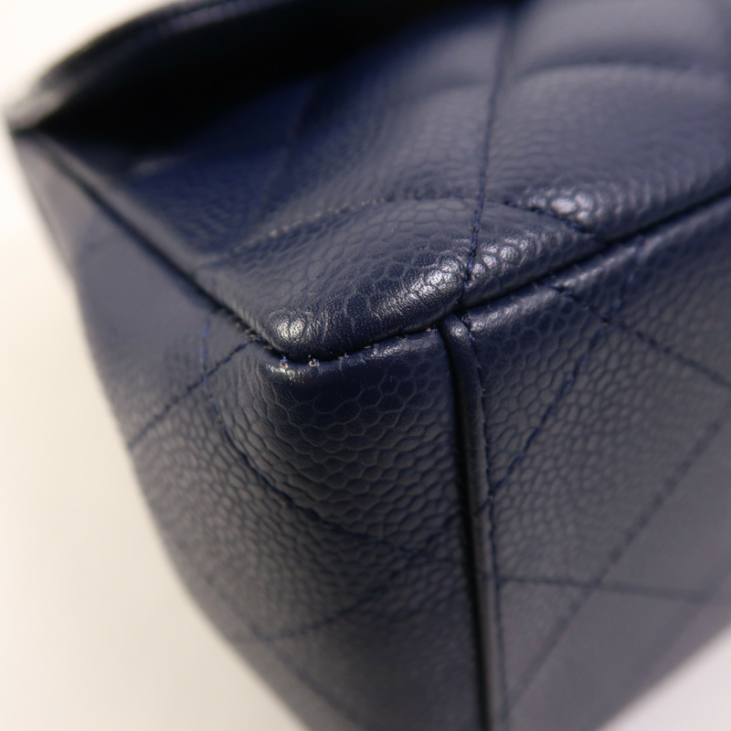 CHANEL 牛皮皮革Maxi Classic銀扣鏈帶肩背袋-12