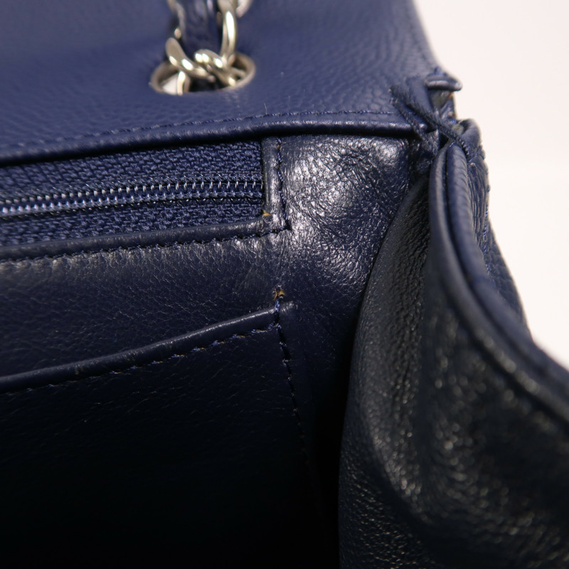 CHANEL 牛皮皮革Maxi Classic銀扣鏈帶肩背袋-18