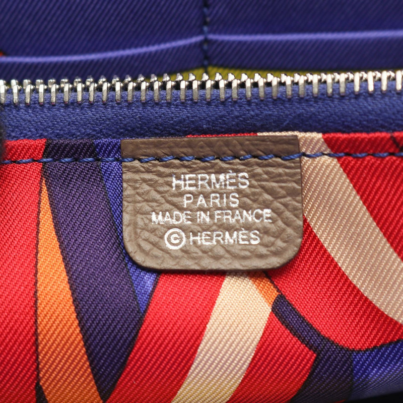 愛馬仕 Azap 長款絲綢錢包，圓形拉鍊，Epsom 皮革，灰色 SHW，二手。-3