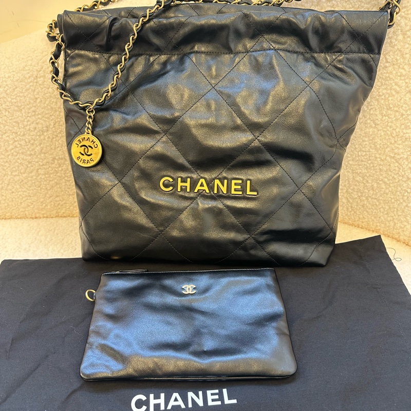 香奈兒 Chanel 22bag 小號 晶片款 黑金鏈條 全新帶票 25年晶片款牛皮材質 尺寸35*37*7cm-5