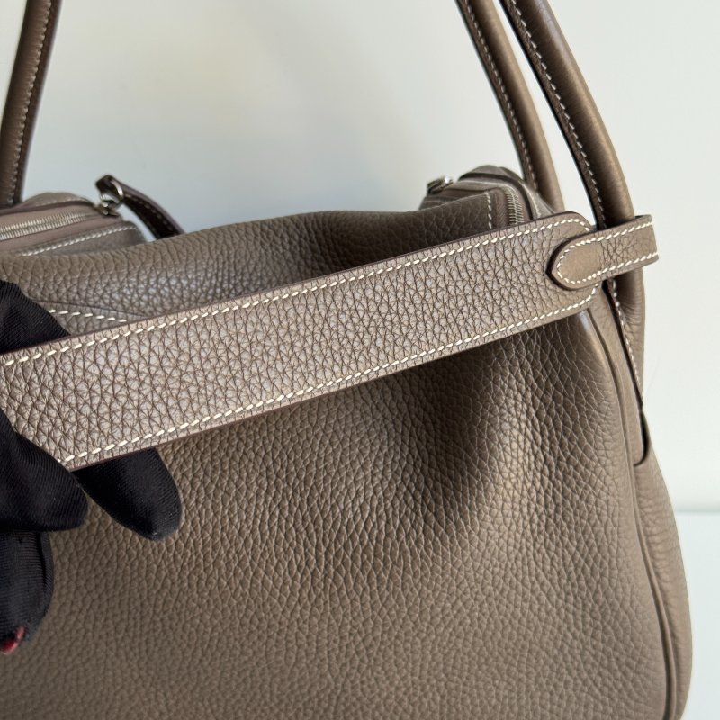 閒置新🫰🏻 Hermès 愛馬仕 Lindy 26 大象灰銀釦-12