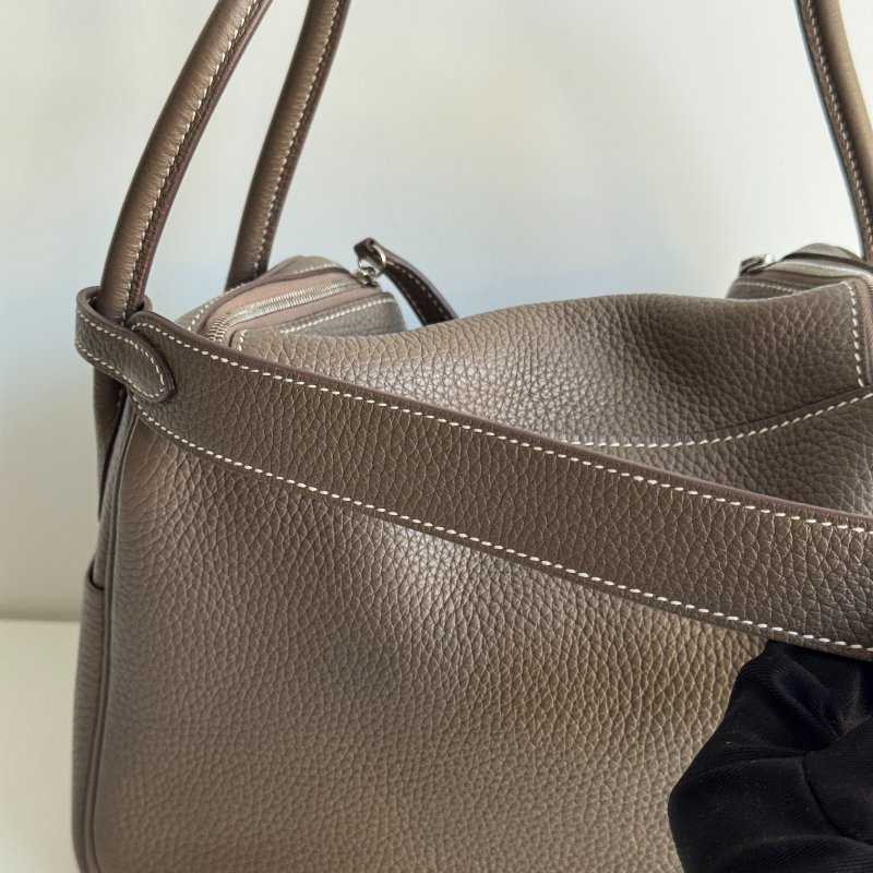 閒置新🫰🏻 Hermès 愛馬仕 Lindy 26 大象灰銀釦-13