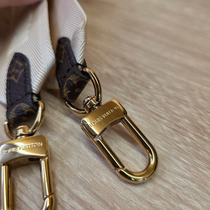 [夯款😍新年特輯好價🧧] LV 雙色老花金釦OnTheGo PM手提斜背拖特包-20