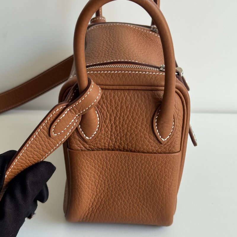 99新🆕 Hermès 愛馬仕 Mini Lindy 金棕銀釦二代-7