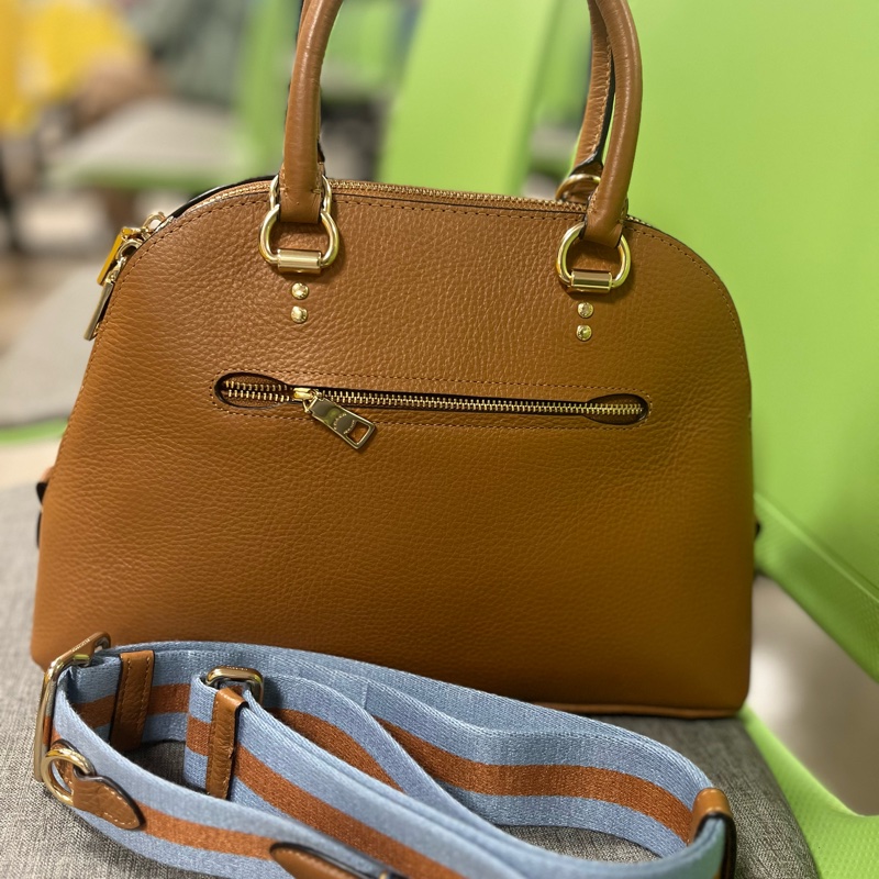 COACH 立體刺繡織布寬背帶兩用貝殼包(咖)-4