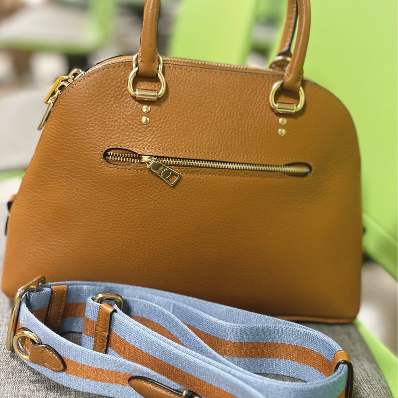 COACH 立體刺繡織布寬背帶兩用貝殼包(咖)-12