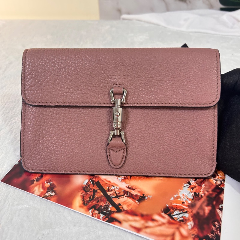 Gucci Jackie 藕色賈姬扁夾手拿包-3