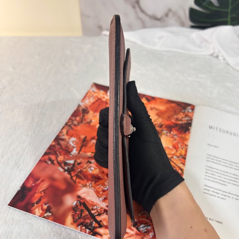 Gucci Jackie 藕色賈姬扁夾手拿包-9