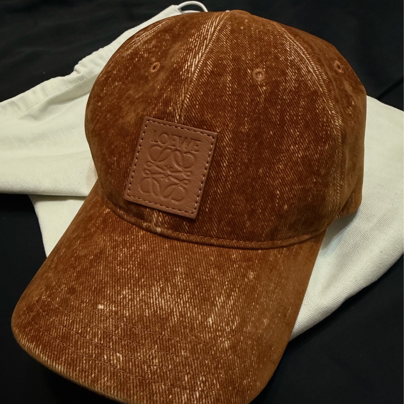 Loewe 絨皮 logo帽子 駝色-5