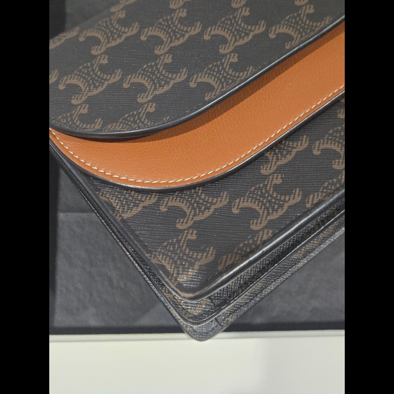 Celine Triomphe 老花帆布 woc 老花雙層信封包-13