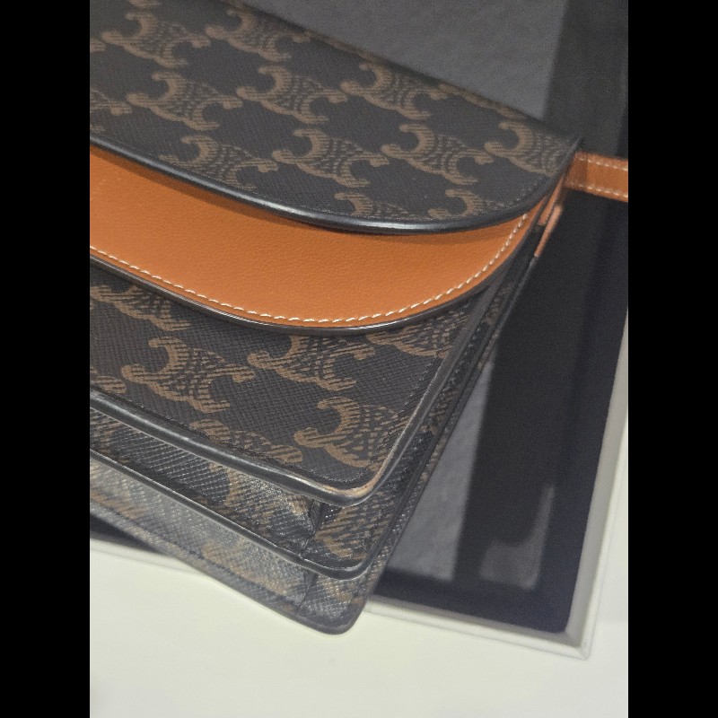 Celine Triomphe 老花帆布 woc 老花雙層信封包-14