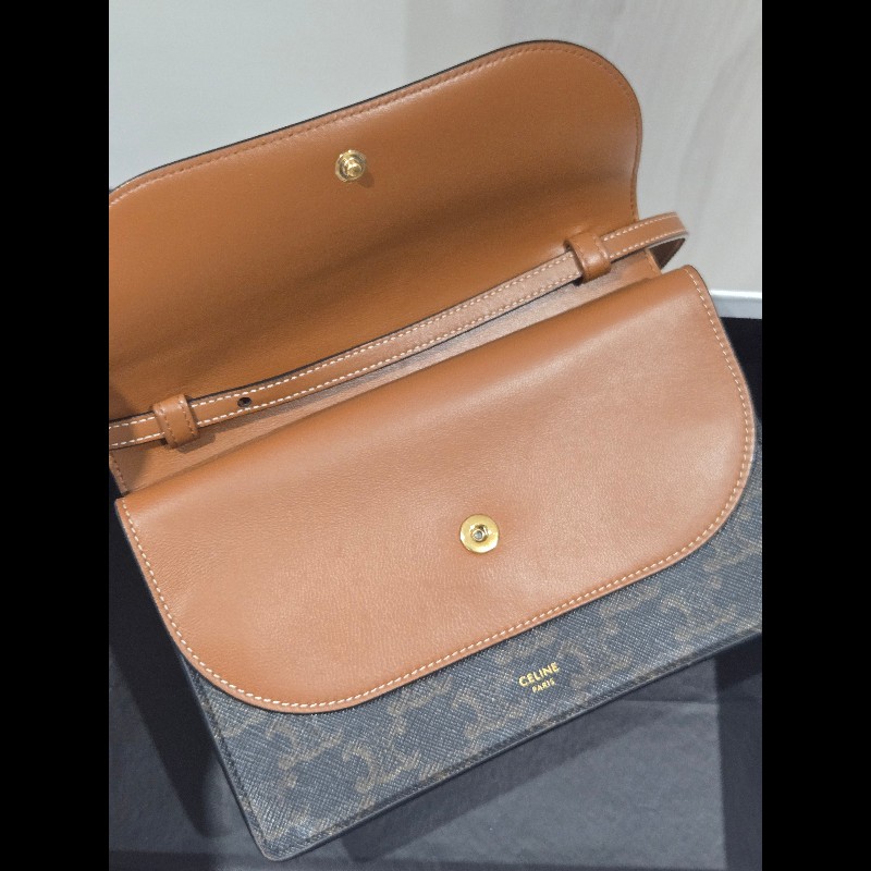 Celine Triomphe 老花帆布 woc 老花雙層信封包-17