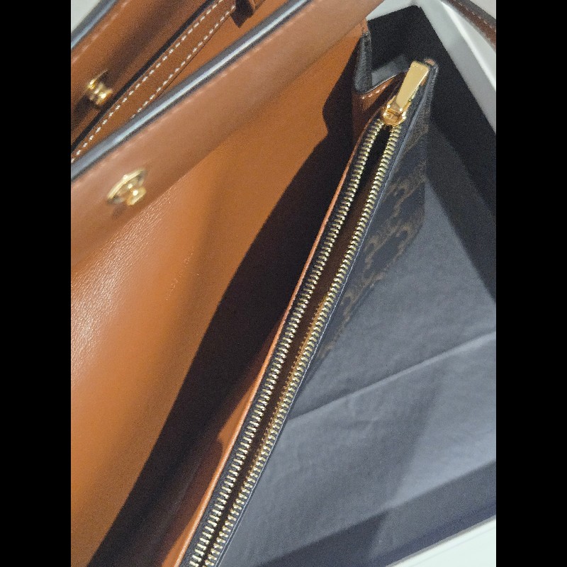 Celine Triomphe 老花帆布 woc 老花雙層信封包-22