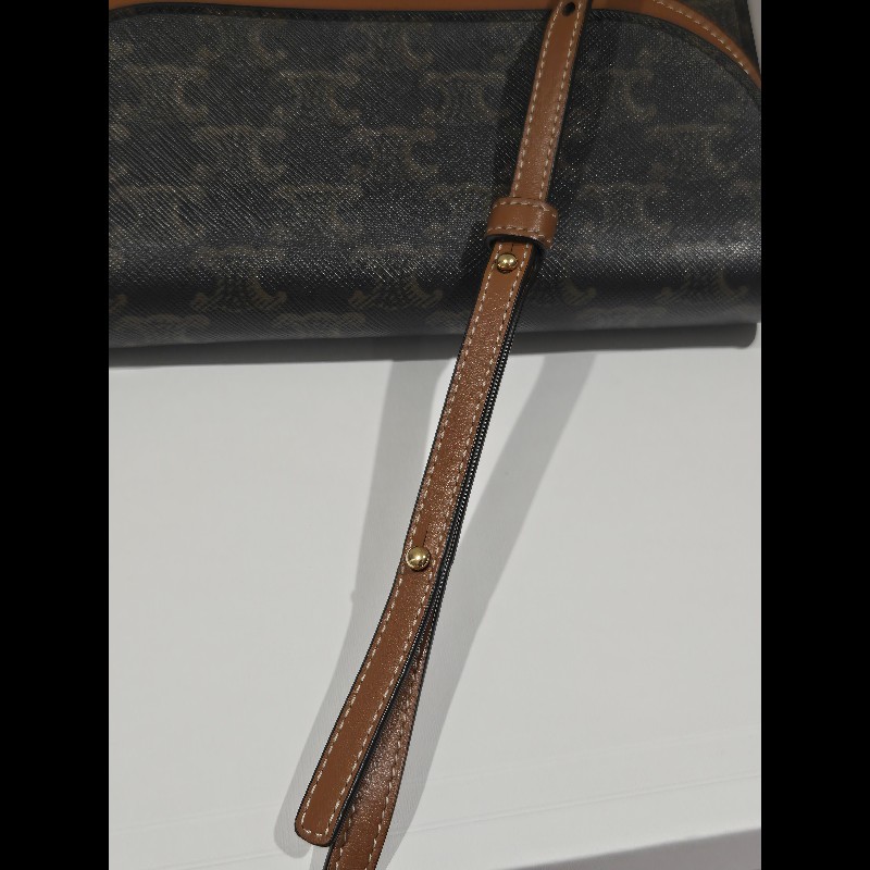 Celine Triomphe 老花帆布 woc 老花雙層信封包-27