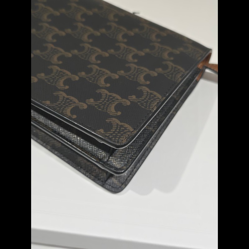 Celine Triomphe 老花帆布 woc 老花雙層信封包-29