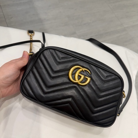 Gucci  GG marmont 相機包 斜背包 黑金