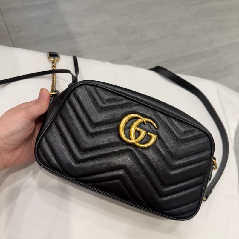 Gucci GG marmont 相機包 斜背包 黑金-0