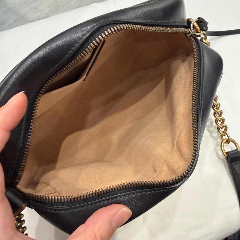 Gucci GG marmont 相機包 斜背包 黑金-2