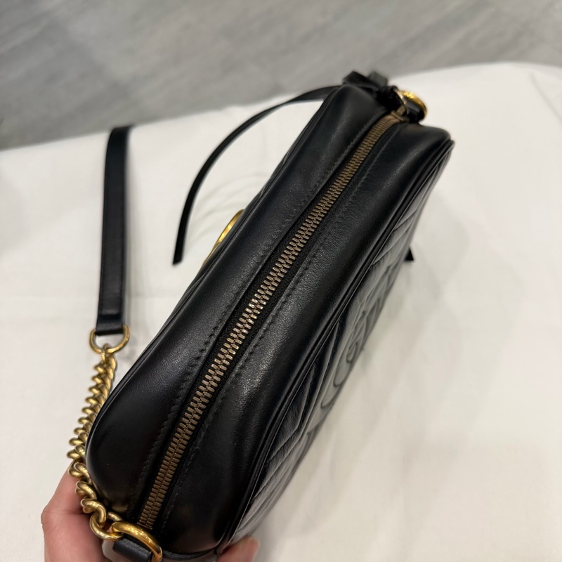 Gucci GG marmont 相機包 斜背包 黑金-3