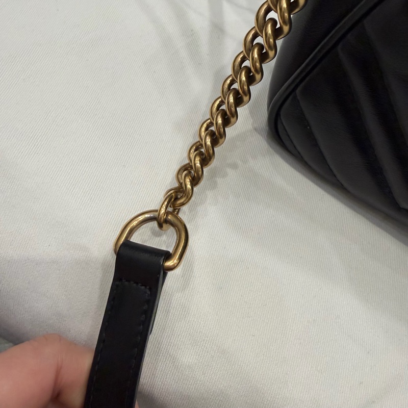 Gucci GG marmont 相機包 斜背包 黑金-18