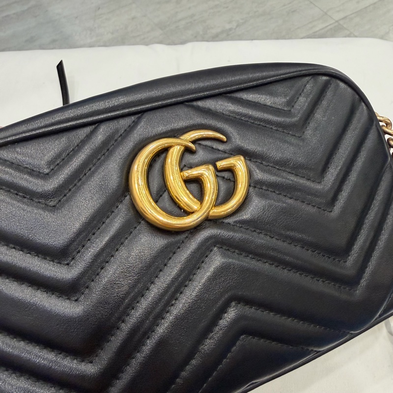 Gucci GG marmont 相機包 斜背包 黑金-28