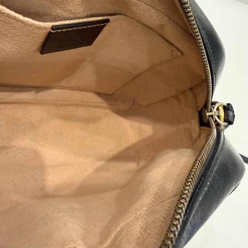Gucci GG marmont 相機包 斜背包 黑金-34