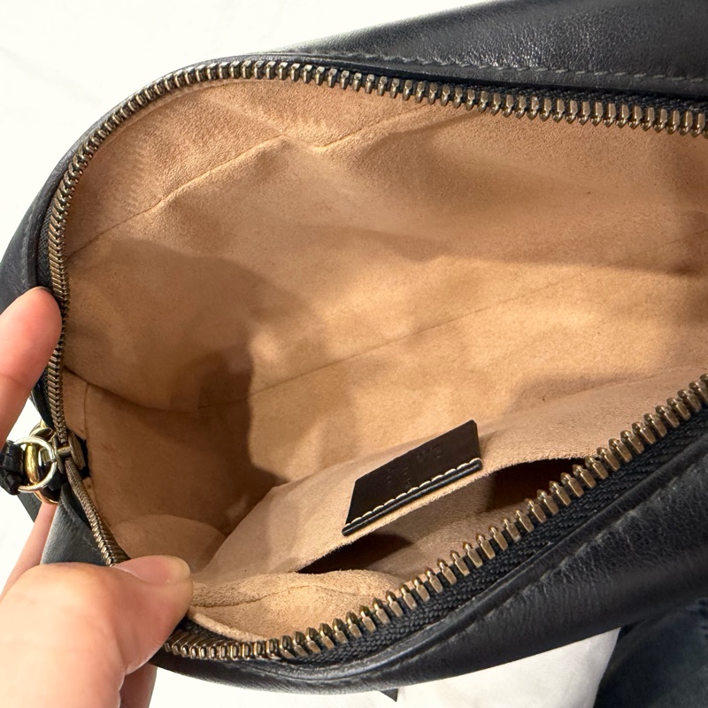 Gucci GG marmont 相機包 斜背包 黑金-37
