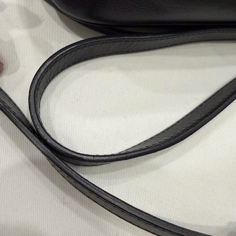 Gucci GG marmont 相機包 斜背包 黑金-53