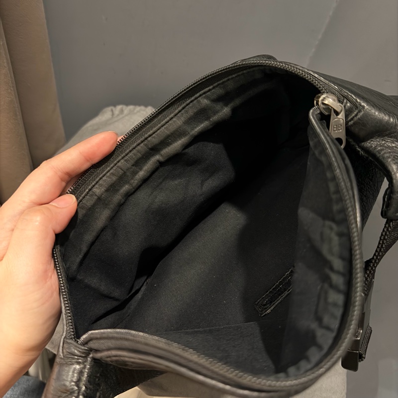 Balenciaga 巴黎世家 爆裂紋皮革 腰包 黑-7