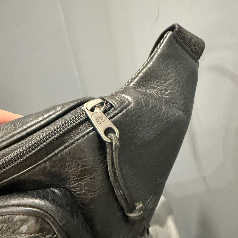 Balenciaga 巴黎世家 爆裂紋皮革 腰包 黑-8