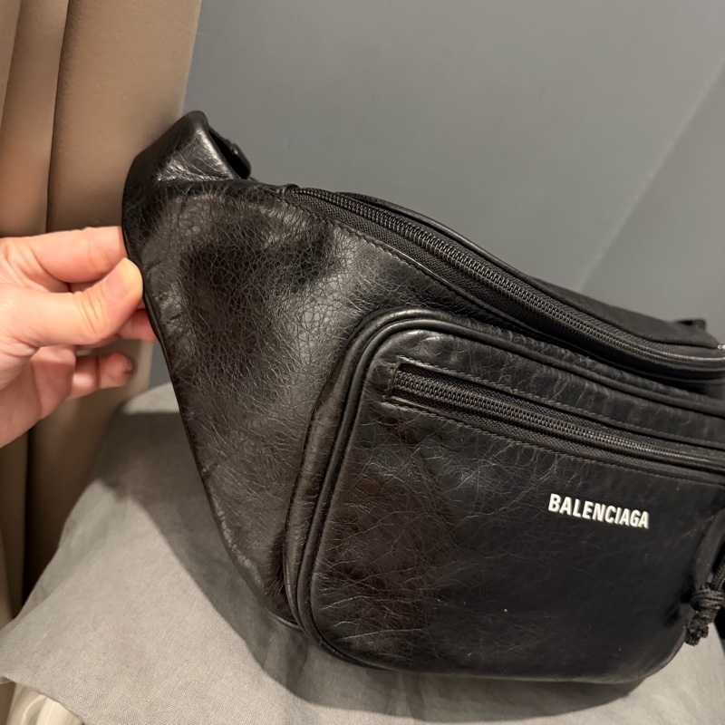 Balenciaga 巴黎世家 爆裂紋皮革 腰包 黑-11