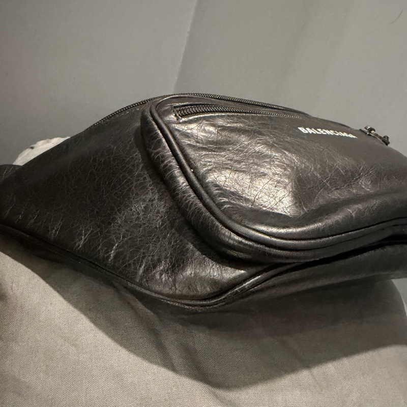 Balenciaga 巴黎世家 爆裂紋皮革 腰包 黑-18