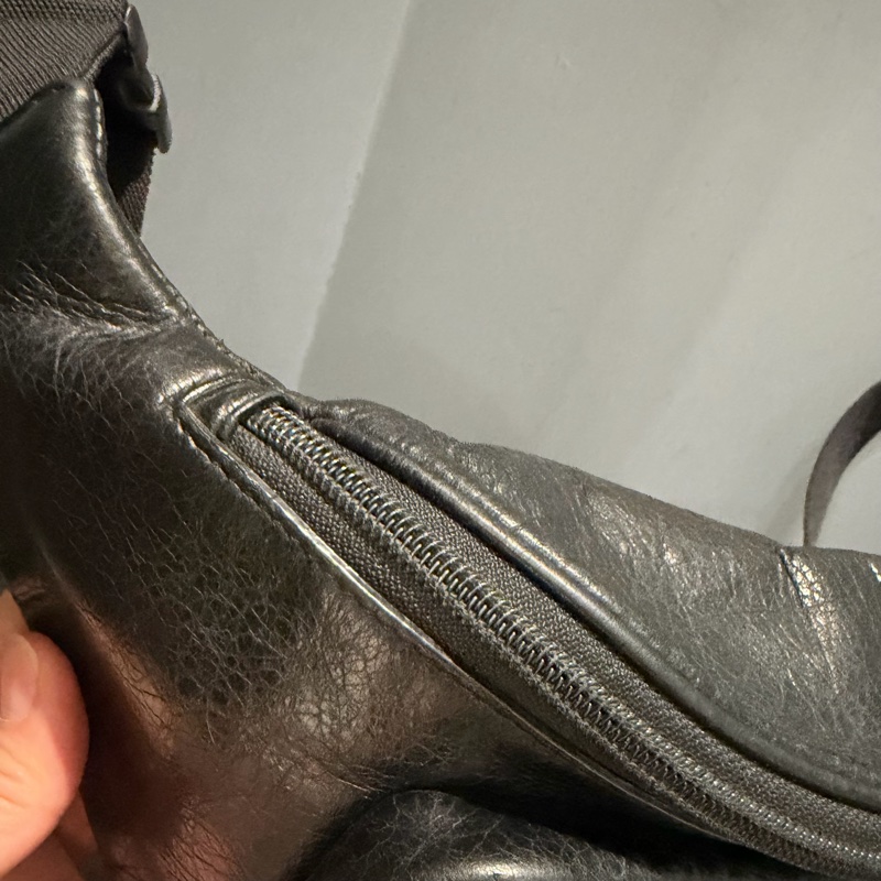 Balenciaga 巴黎世家 爆裂紋皮革 腰包 黑-30