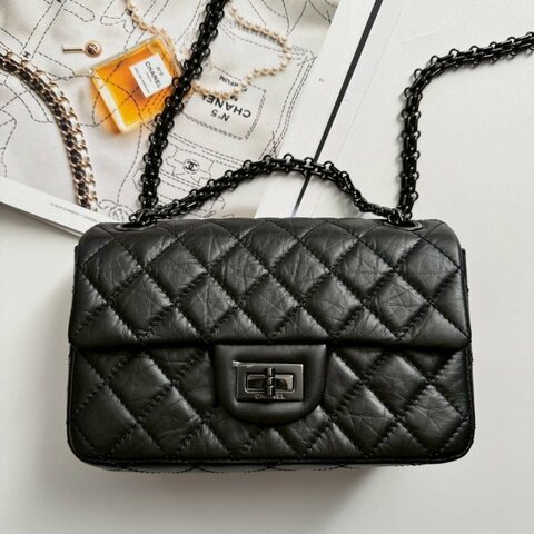 ✨#全往最低 百搭又低調 Chanel 黑色鞣製牛皮2.55鏈包